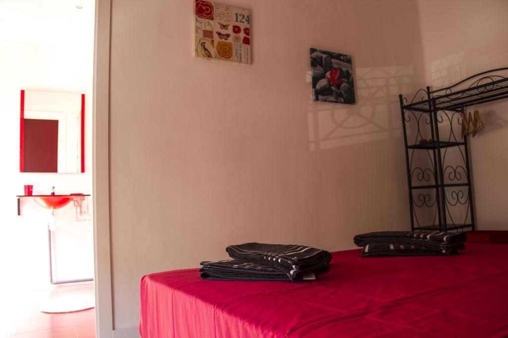 Colors Rooms Валенсия Екстериор снимка